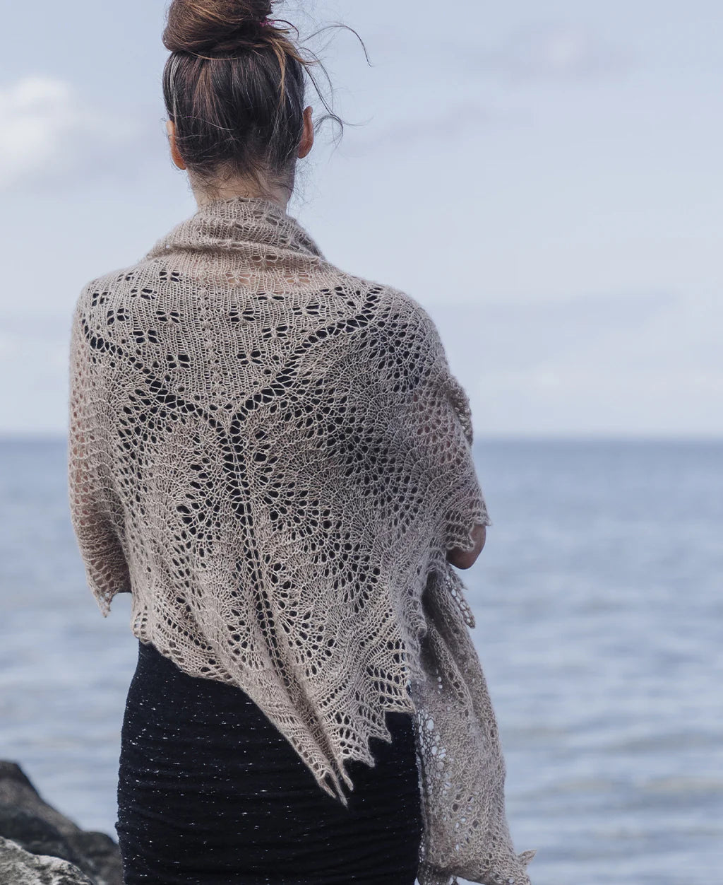 Strikkekit: Eventyrsjal fra GARNA – Ren Cashmere & Silke